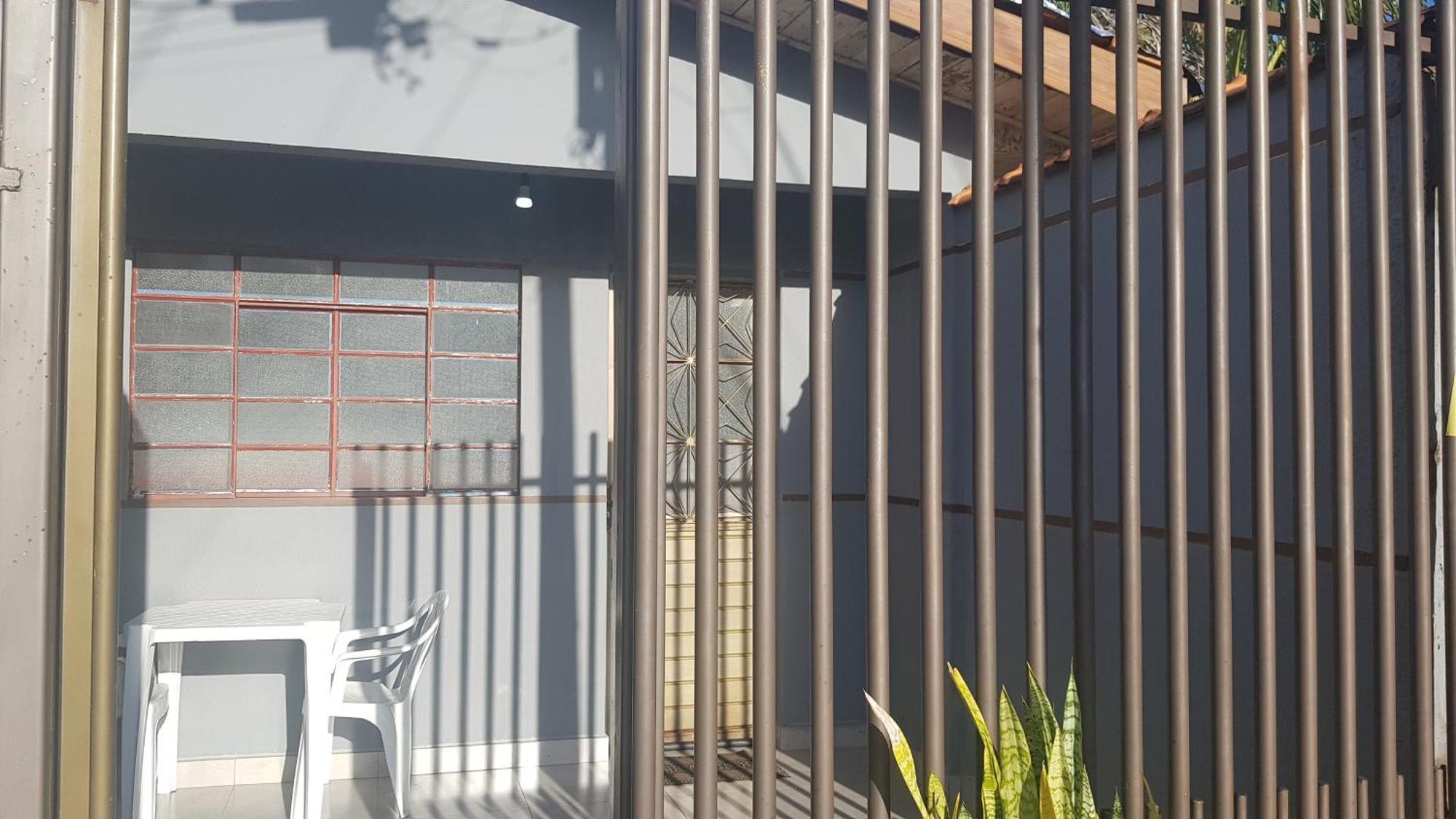 伊瓜苏Casa No Centro De Foz! Ar-Condicionado, Smart Tv, Wi-Fi, Cozinha, Ventilador E 4 Camas公寓 外观 照片