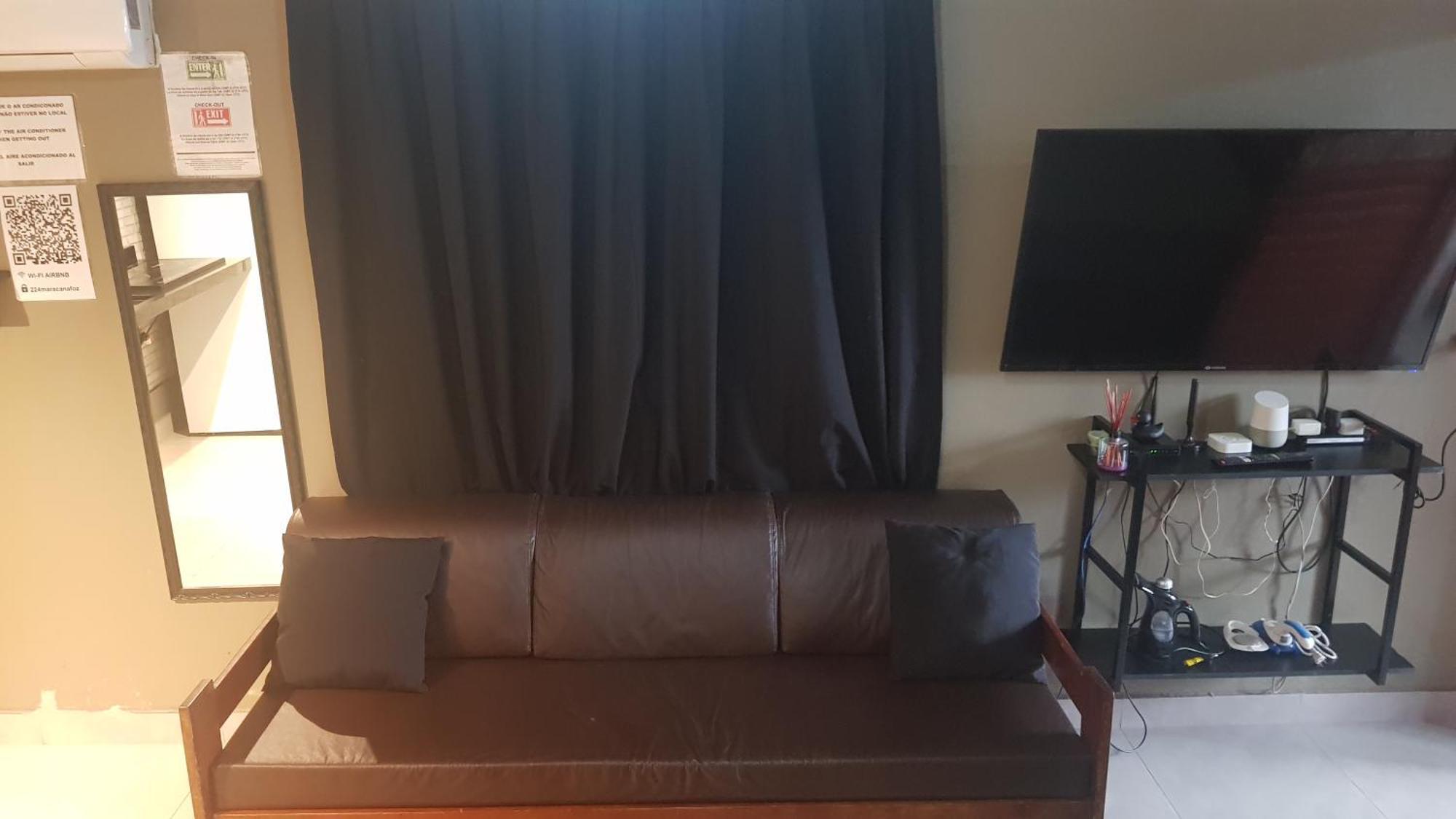 伊瓜苏Casa No Centro De Foz! Ar-Condicionado, Smart Tv, Wi-Fi, Cozinha, Ventilador E 4 Camas公寓 外观 照片