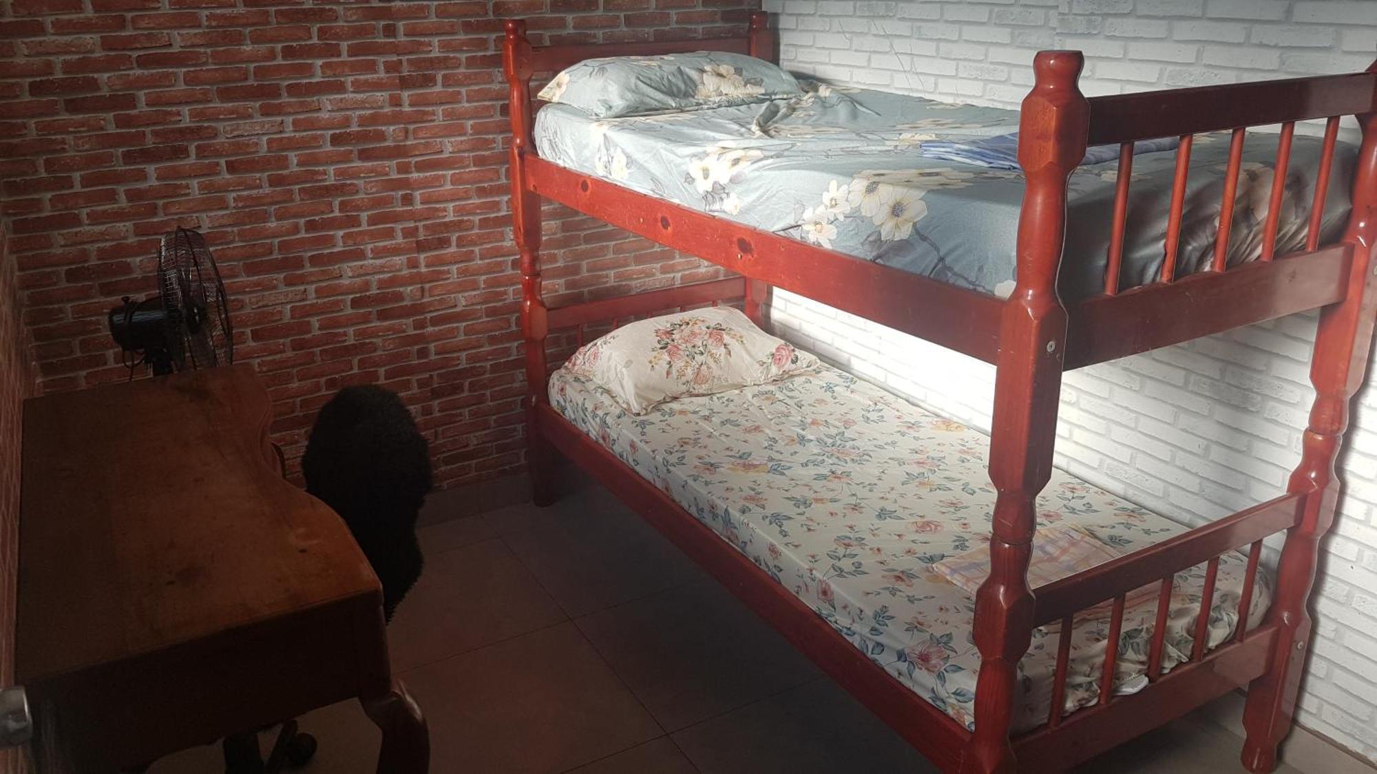 伊瓜苏Casa No Centro De Foz! Ar-Condicionado, Smart Tv, Wi-Fi, Cozinha, Ventilador E 4 Camas公寓 外观 照片